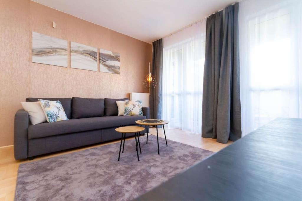 Gozsdu White Raven 3 - Terrace And Free Underground Parking Apartment Budapest Luaran gambar