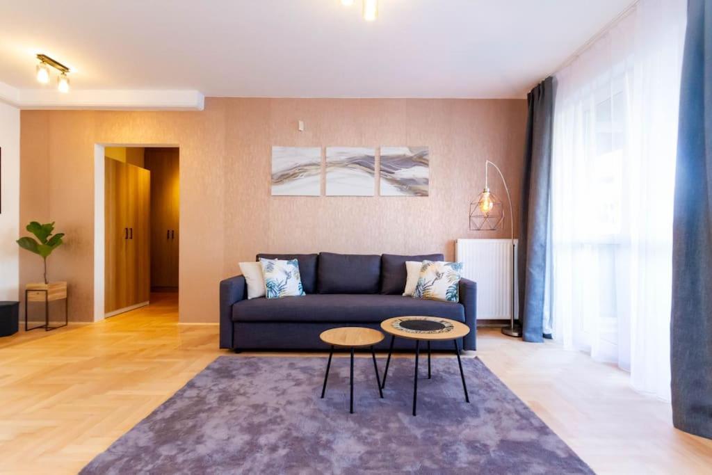 Gozsdu White Raven 3 - Terrace And Free Underground Parking Apartment Budapest Luaran gambar
